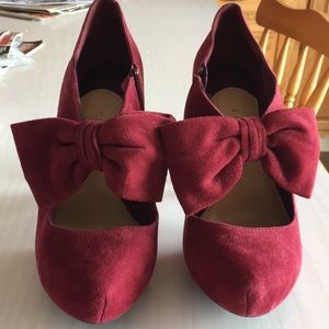 BRAND NEW NEVER WORN Gianni Bini heels ❤️